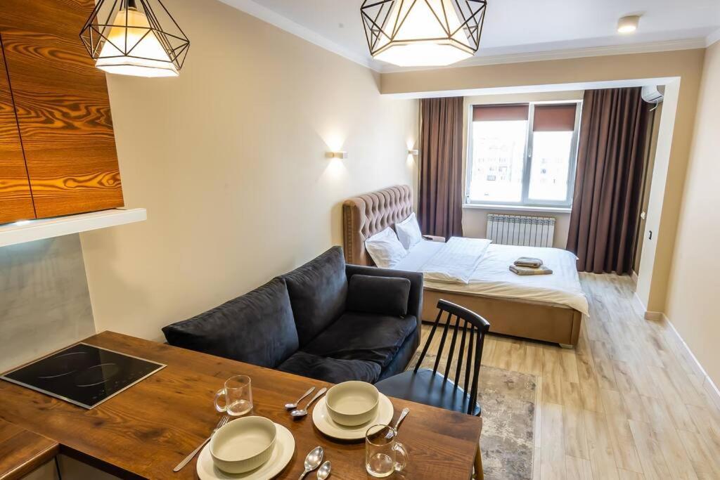 Golden Square 161 Apartment