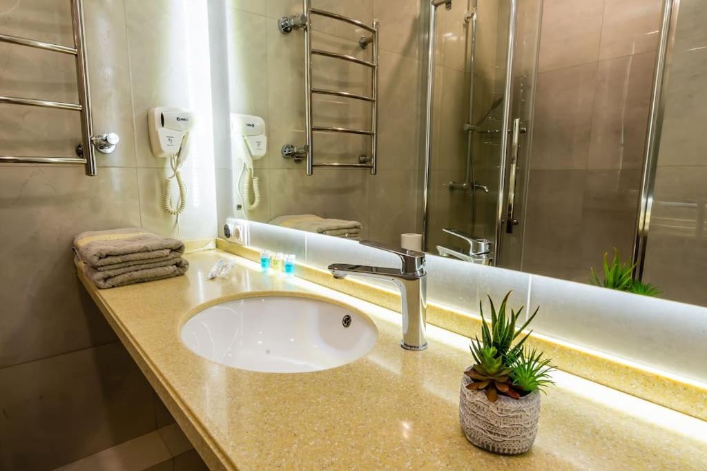 Golden Square 161 Апартаменты